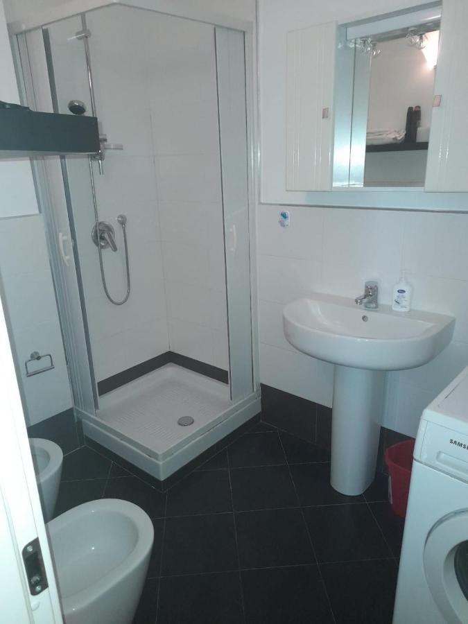 Tranquiloh Apartment Home Терни Экстерьер фото